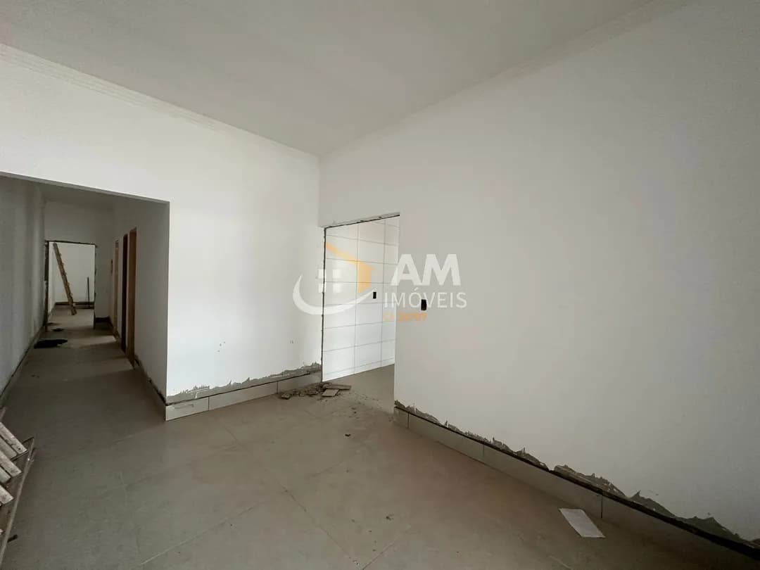 Casa à venda no bairro Cidade Jardim