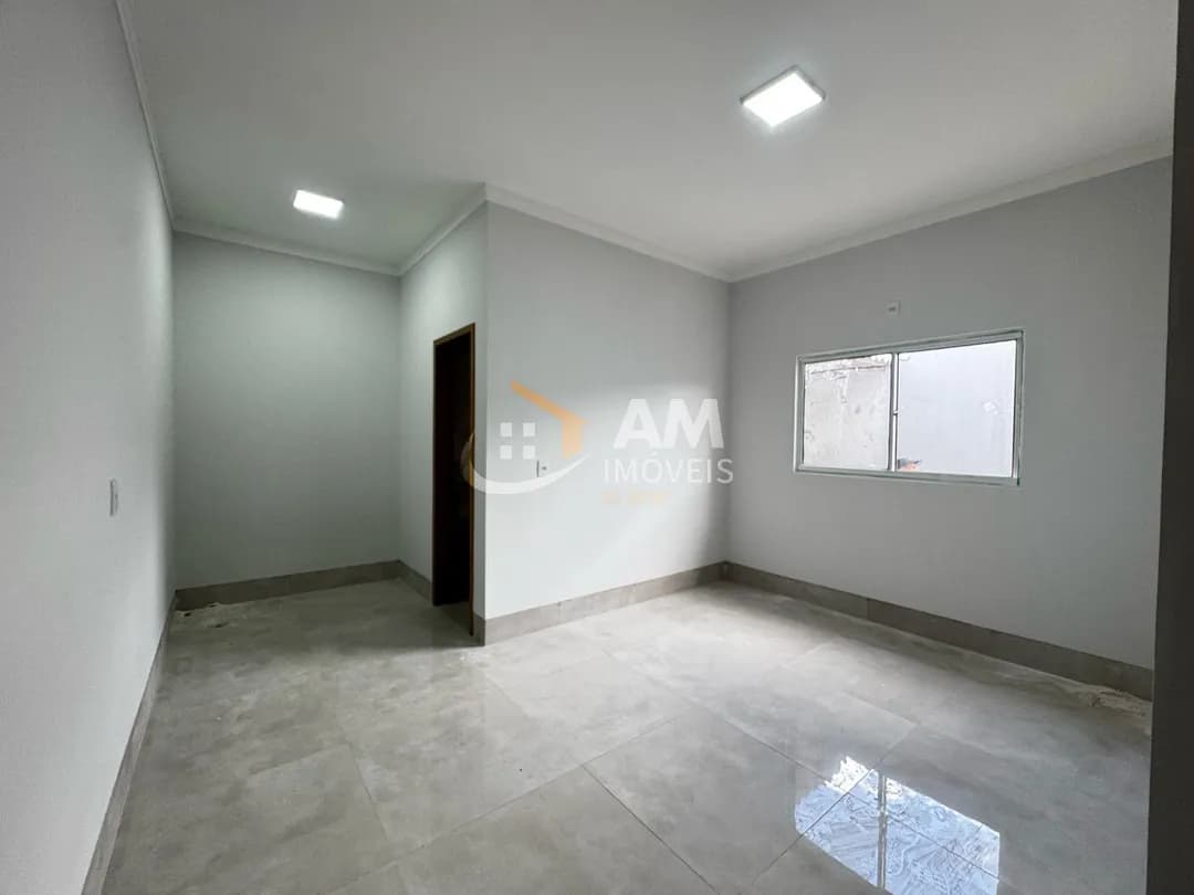 Casa à venda no bairro Parque dos Buritis